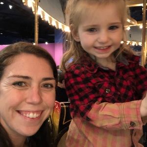 Meet your Posher, Lauren